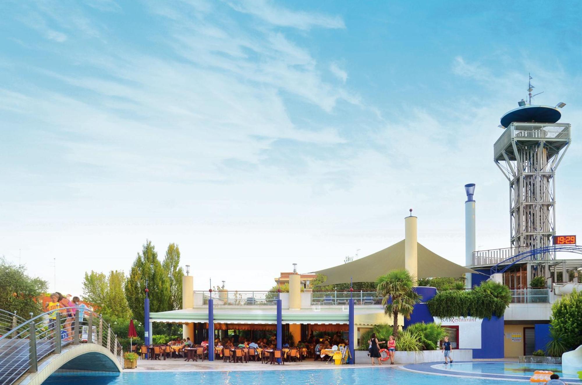 Villaggio Planetarium Resort ビビオーネ エクステリア 写真